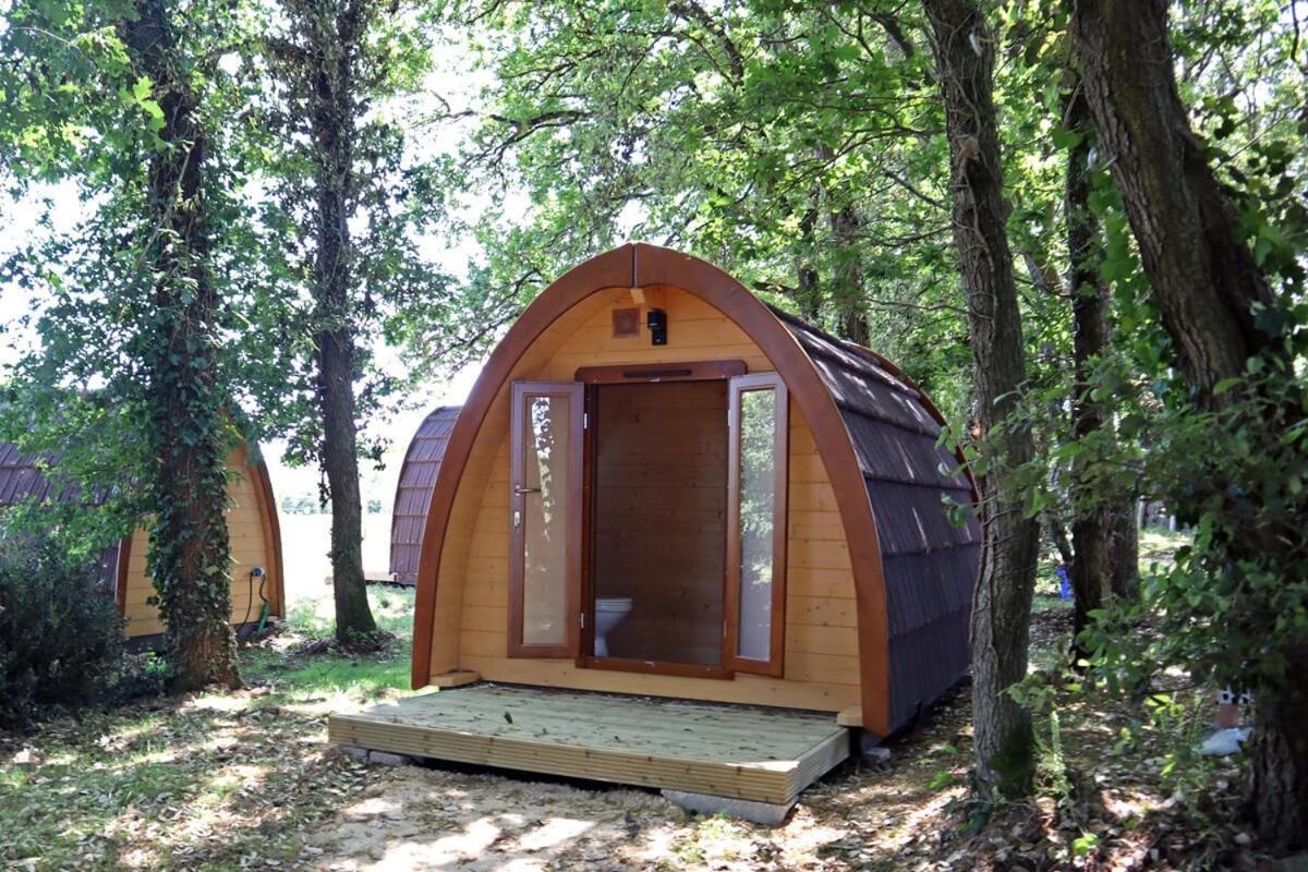 Gites & Tiny Houses Les Hauts De Toulvern Baden Pokoj fotografie